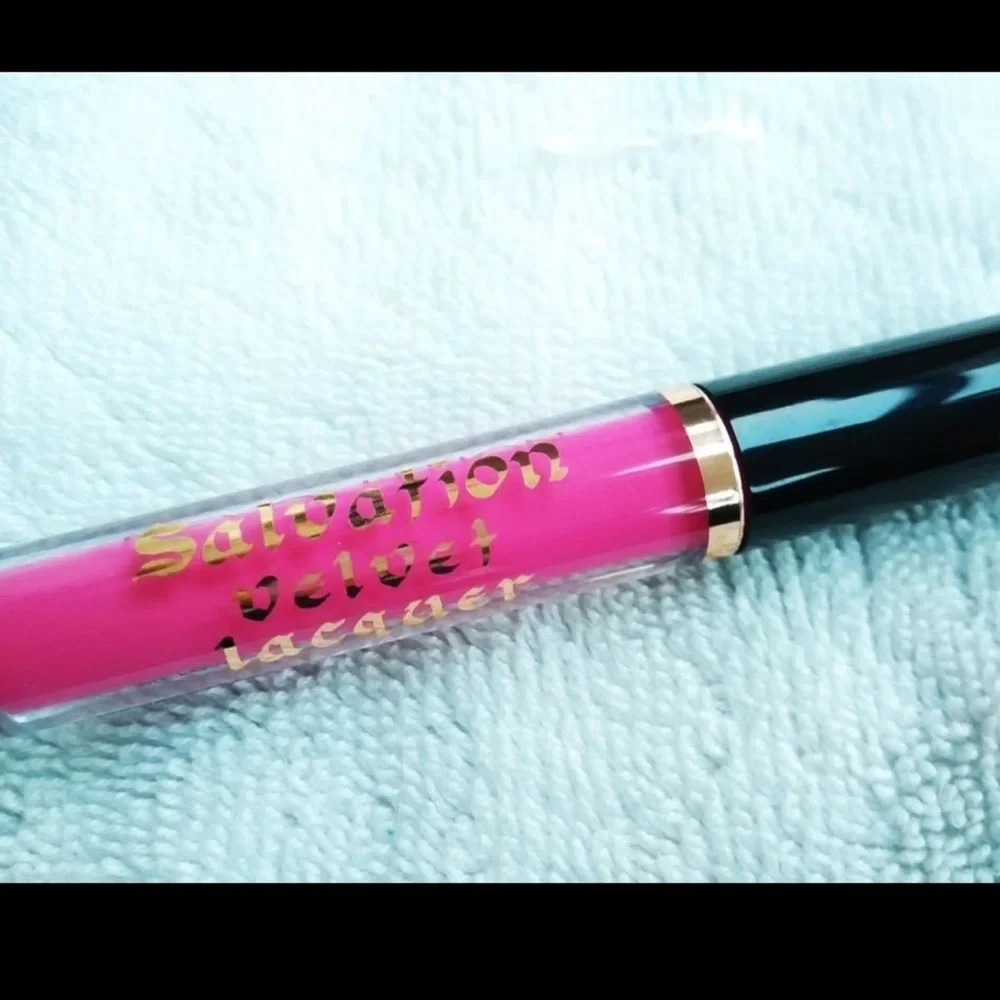 Makeup Revolution Salvation Velvet Lip Lacquer – “You Took My Love” (Pink, 2 ml)